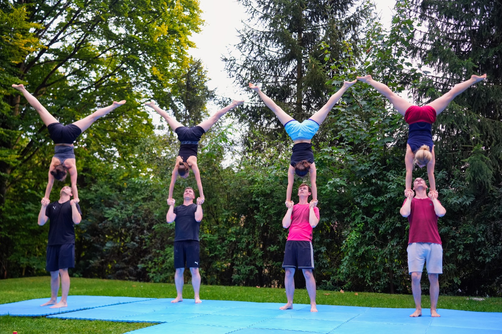 images/galleries/gruppenbilder/2024%20H2Hs.jpg#joomlaImage://local-images/galleries/gruppenbilder/2024 H2Hs.jpg?width=1600&height=1067